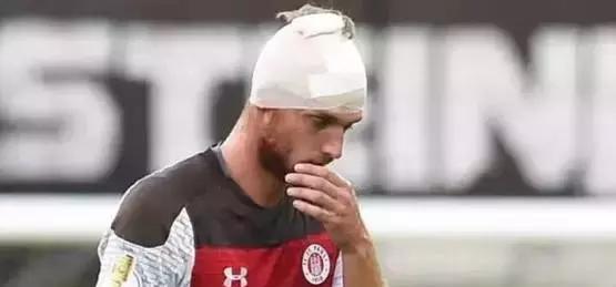 当他在社交 当他在社交