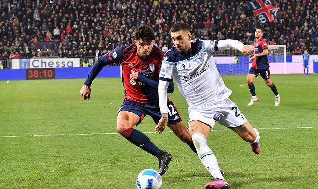 交媒体反复 交媒体反复